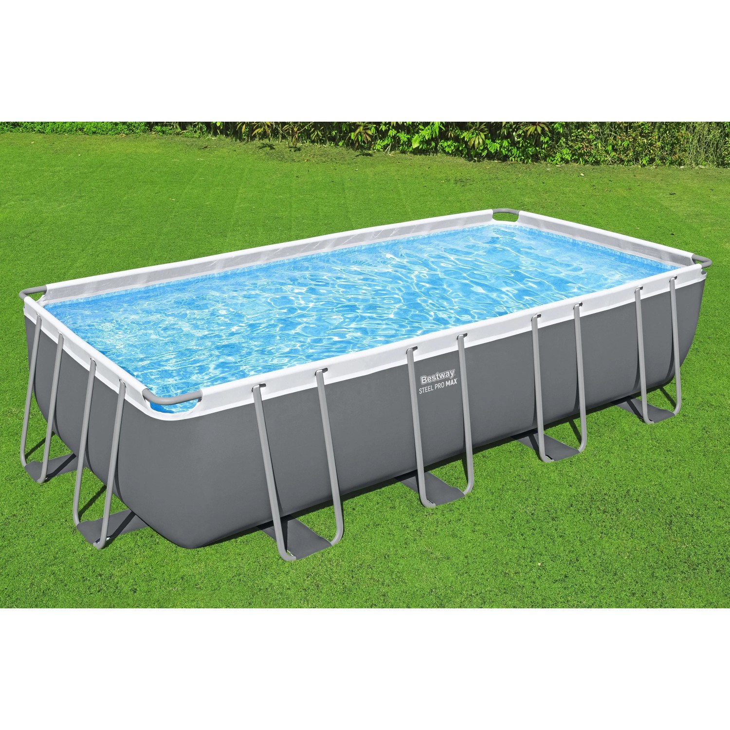 Grauer Bestway Steel Pro MAX Pool, 549x274x122 cm, eckig, mit Sandfilteranlage auf Rasen.