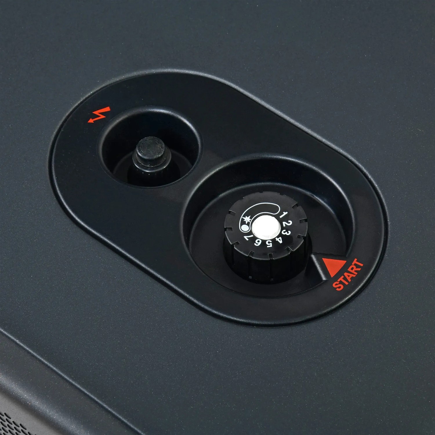 Detailansicht: Bedienelemente des Firefix Gas-Heizofens 4200 Eco+ in Schwarz.