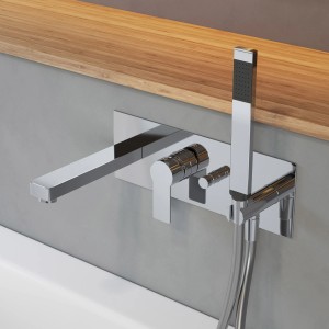 pianura Unterputz Wannenarmatur mit Brausegarnitur Giulia in Chrom.