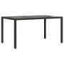Schwarzer vidaXL Gartentisch mit Glasplatte, 150x90 cm, aus Poly Rattan.