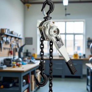Wiltec Hebelzug 3t mit Kette und 360° Griff, ein Flaschenzug für Lasten bis 3 Tonnen.