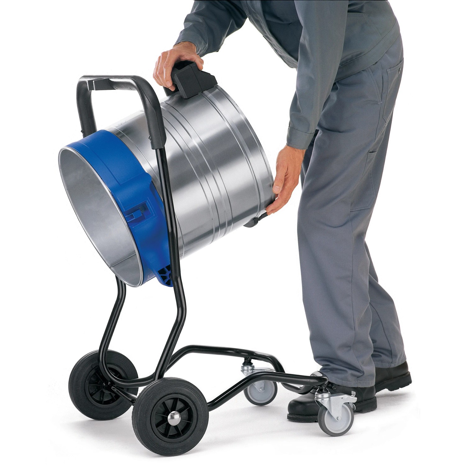 Nilfisk Attix 751-61 Flüssigkeitssauger mit großem Behälter auf Fahrgestell.