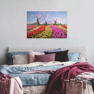 Buntes Leinwandbild mit Tulpenfeld und Windmühlen als Wanddeko für Wohn- und Schlafzimmer.