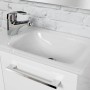 Fackelmann Handwaschbecken, 45 cm, Glas Weiß, mit Armatur und Unterschrank im modernen Gäste-WC.