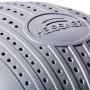 Detailaufnahme: Graue Heissner Aqua Craft Eco 3.300 Teichpumpe mit Löchern und Logo.