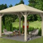 Unbehandelter Skan Holz Pavillon Cannes 1: Holzpavillon mit quadratischem Grundriss im Garten.