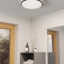 Moderne, schwarze LED-Deckenleuchte Expert Margidore von Eglo, geeignet für Feuchträume.