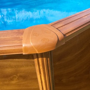 Detailansicht Gre Pool Sicilia Oval mit Holzoptik, Stahlwandpool mit braunen Elementen.