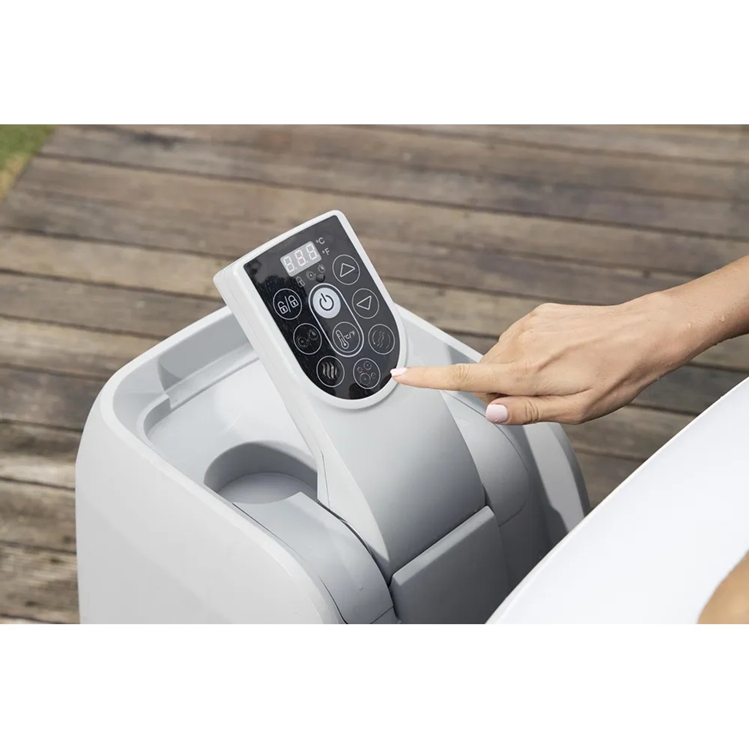 Detailaufnahme des Bedienfelds vom Bestway Lay-Z-Spa Miami AirJet Whirlpool.