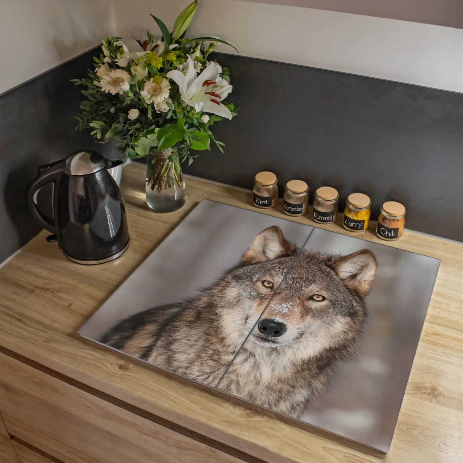 Banjado 2-teilige Herdabdeckplatte aus Glas mit Wolfsmotiv, auch als Schneidebrett nutzbar.