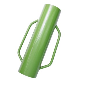 Grüne TRUTZHOLM Handramme/Pfahlramme (60cm, 18kg) zum Einschlagen von Zaunpfosten.