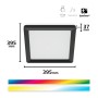 Schwarzes WiZ Deckenpanel, smarte eckige LED-Leuchte mit den Maßen 39,5 x 39,5 cm.