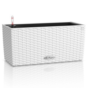 Weißer Lechuza Balconera Cottage 40 Hängetopf mit Bewässerungssystem.