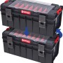 QBRICK Werkzeugkoffer PRO 600: Zwei schwarze Koffer mit transparentem Deckel verbunden.