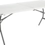 Rechteckiger, weißer Lifetime Klapptisch (183x76 cm) für Garten oder Terrasse.