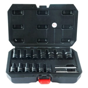 Offener schwarzer Werkzeugkoffer mit 16-tlg. CCLIFE Twist Socket Schraubenausdreher Set 1/2 Zoll für beschädigte Muttern.