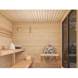 Innenansicht Palmako Sauna Grace: Naturbelassene Holzverkleidung, Bänke, Ofen mit Steinen und Panoramafenster.
