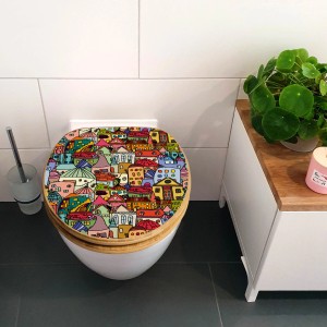 Banjado WC-Sitz aus Bambus mit Funky Town Motiv. Toilettendeckel mit Absenkautomatik.