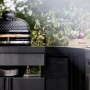 MyOutdoorKitchen Kamado Modul Black Collection. Schwarze Outdoorküche mit Kamado Grill.