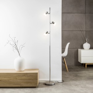 Brilliant LED-Standleuchte Lea, 3-flammig, Eisen/Chrom. Design-Stehlampe mit drei Leuchten.