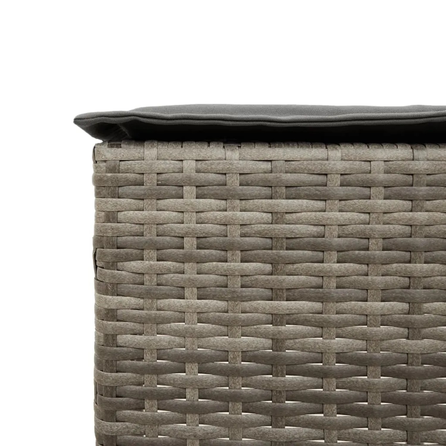 Detailaufnahme Barhocker mit Kissen, Teil des vidaXL Gartenbar-Sets aus grauem Poly Rattan.