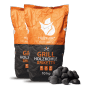 Zwei Säcke Heizfuxx Grillholzkohlebriketts, je 10kg, mit Briketts im Vordergrund.