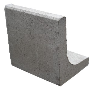 Grauer EHL L-Stein unbewehrt, 30x40x20 cm, mit Fase. Ideal zur Beet- und Raseneinfassung.