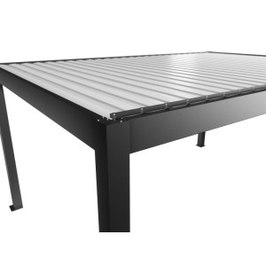 Biohort Pergola, 5x3,5m, dunkelgrau-weiß. Terrassenüberdachung mit Lamellen und Entwässerung.