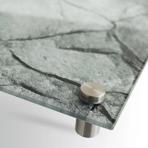 KARAT Design Memoboard Rock, Glas, 20x60cm, mit Steinmuster und silbernen Abstandshaltern.