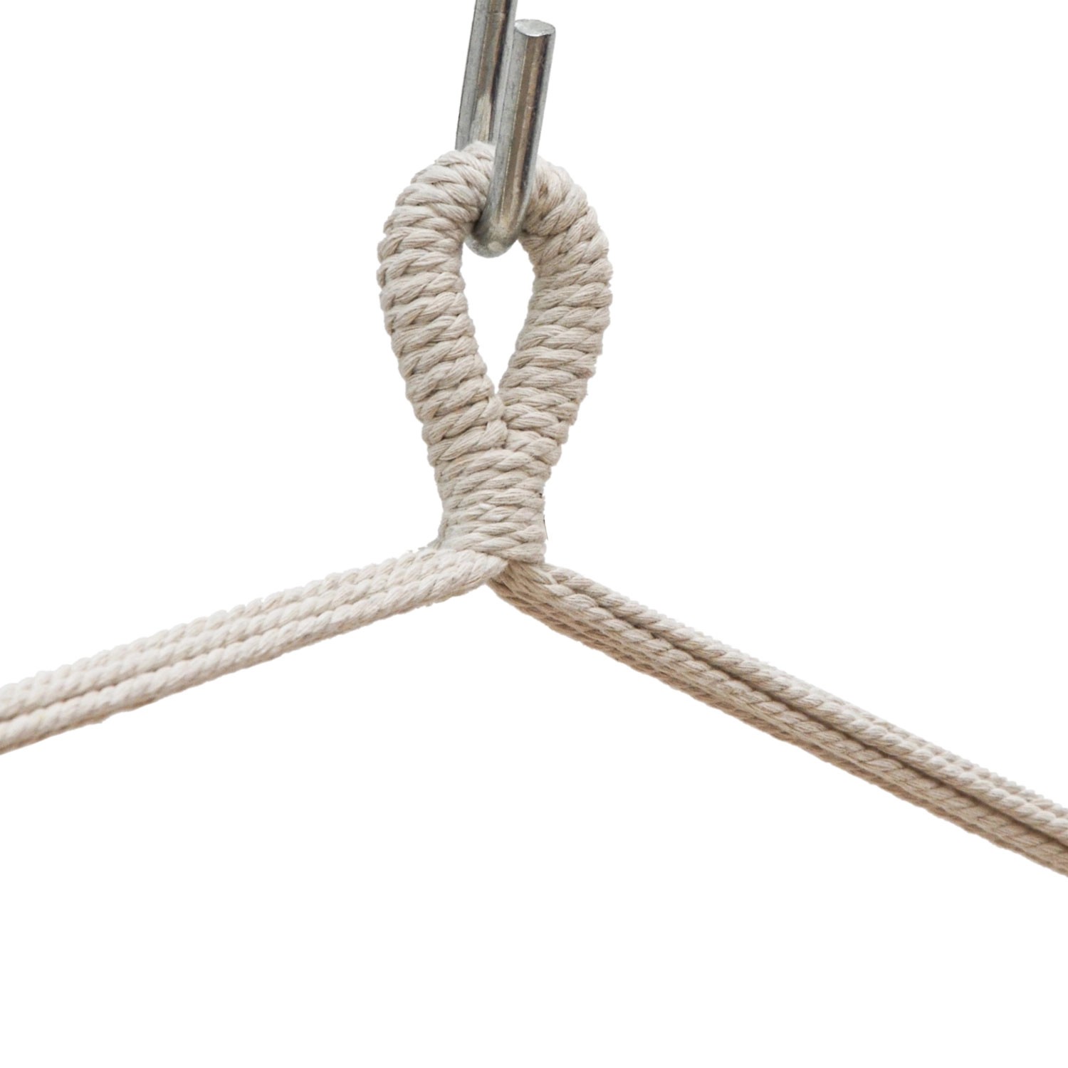 Detailaufnahme der Aufhängung eines AMANKA XL Hängesessels aus Baumwolle.