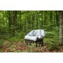 Hängender, grauer Hamtic Gartenstuhl mit Kissen von ebuy24 im Wald.