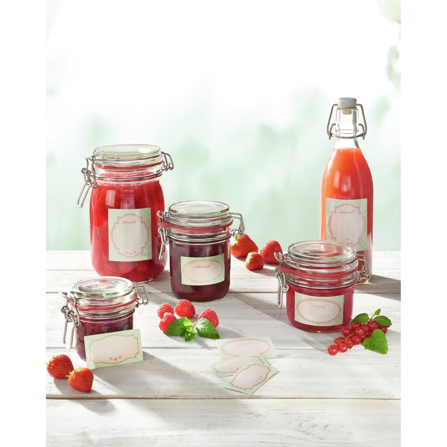Leifheit Deko-Etiketten Pastell auf Gläsern mit Marmelade und Saft, Vintage-Look für Küchenhelfer.