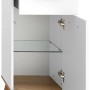Pelipal Badmöbel-Set Quickset 923: Wandschrank in Weiß/Riviera Eiche mit Glasboden und offener Tür.