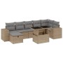 Beige 8-tlg. Garten-Sofagarnitur aus Polyrattan mit Tisch und grauen Kissen.