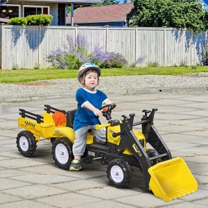 Kind fährt gelben HOMCOM Trettraktor mit Frontlader, Schaufel und Anhänger auf gepflastertem Weg.