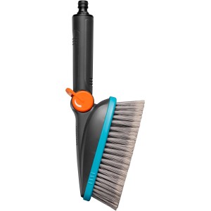 Gardena Cleansystem Handbürste Soft M mit Schlauchanschluss, anthrazit und türkiser Rand.