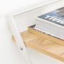 Detailansicht: Klappbarer Schreibtisch SoBuy, weißes Metallgestell, Holzablage mit Buch.