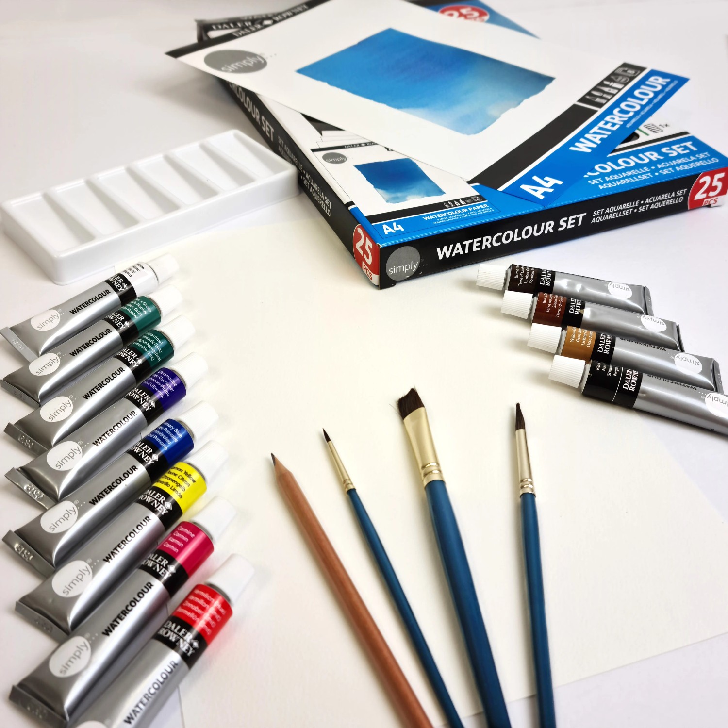 Daler-Rowney Aquarell-Set, 25-teilig mit Farben, Pinsel, Palette und Papier.