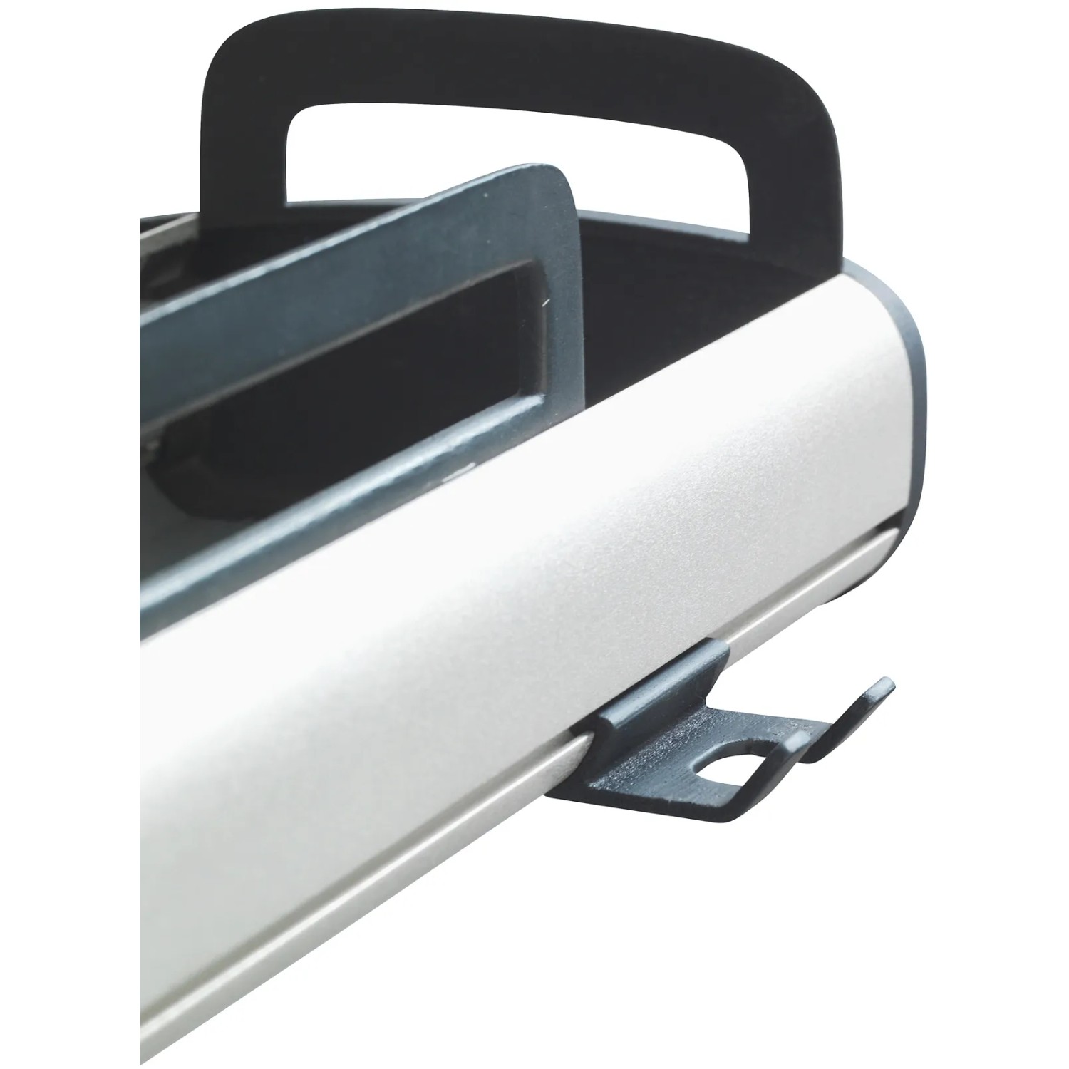 Detailaufnahme: Wenko Teleskop Duschregal Line aus Aluminium mit Ablage und Haken.