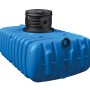 4rain Flachtank Flat S 4.500 l mit Schachtverlängerung, blauer Erdtank mit schwarzem Deckel.