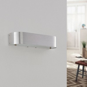 Moderne Lindby Nika LED-Wandleuchte aus Alu, 30cm breit, für indirekte Beleuchtung im Schlafzimmer.