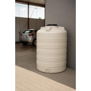 Weißer KMND 1500L Trinkwasser-Wassertank aus Polyethylen, zylindrische Form mit Deckel.