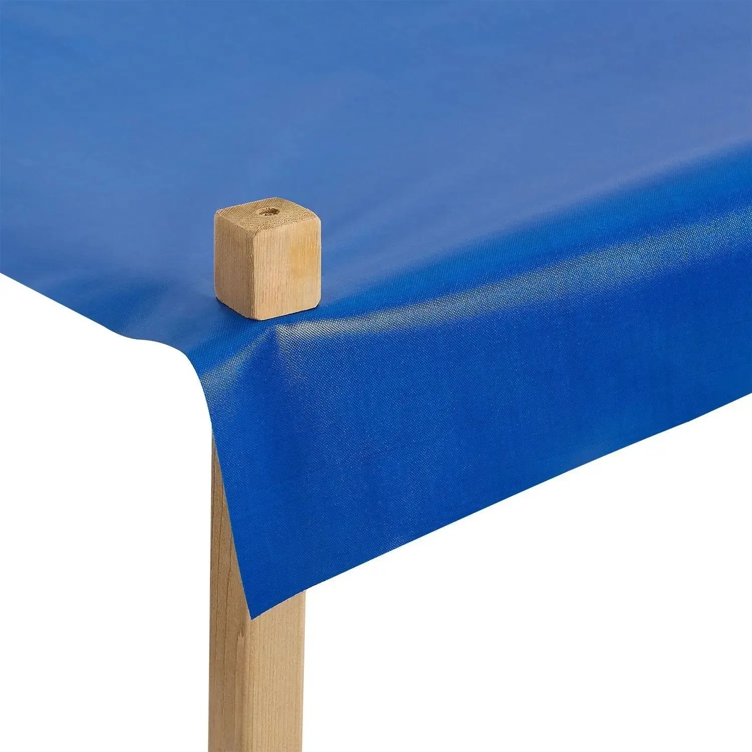Detailaufnahme des blauen Sonnensegels vom Juskys Sandkasten Käpt n Pit Piratenschiff aus Holz.
