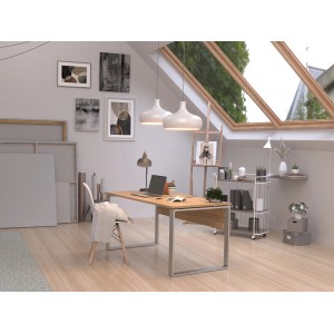 Germania Schreibtisch Eiche, 158 cm breit, mit silberfarbenen Metallfüßen in einem hellen Arbeitszimmer.