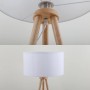 Weiße Brilo Stehleuchte mit Stoffschirm und Holzfuß. Elegante Lampe für Wohnräume.