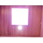 Innenansicht Dewello Infrarotkabine Pierson Pro mit LED-Farblicht und Holzverkleidung.