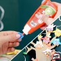 Pritt Alleskleber Transparent 100g beim Basteln von Papierfiguren.