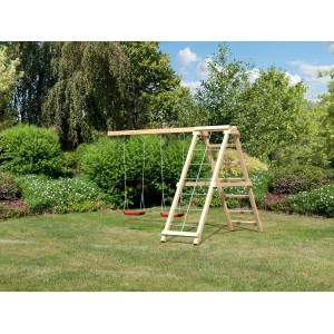 Karibu Doppelschaukel mit Netzrampe und Klettergerüst aus Holz für Stelzenhäuser im Garten.
