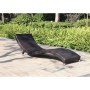 Braune Sonnenliege Caracas aus Kunststoffgeflecht mit Aluminiumgestell für Garten und Terrasse.