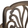Detailansicht Bistro-Set: Bronzefarbener Gartenstuhl aus Aluminiumguss mit filigranem Muster.